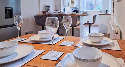 Spacious 3BR Contractor House in Cleethorpes