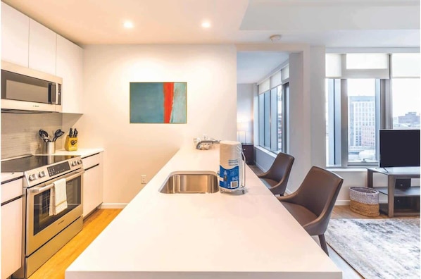 Fridge, microwave, oven, stovetop
