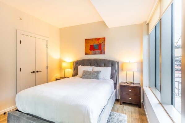 1 chambre, bureau, fer et planche à repasser, Wi-Fi