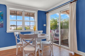 Dining - Steps to Beach, Heated Pool Access (Tybee Island)
