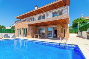 Pool - Villa Dorothy (Blanes)
