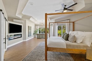 7 bedrooms, desk, iron/ironing board, travel crib - Luxury Estate w/ Views, Pool, Spa & Casita (Sedona)