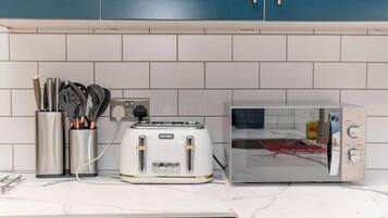 Fridge, microwave, oven, dishwasher