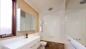 Bathroom - Renovated 2X1 Victorian House in Princes Hill (Princes Hill)