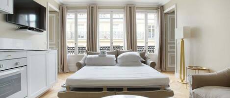 4 室のベッドルーム、アイロン / アイロン台、WiFi、ベッドシーツ