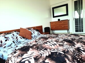 4 Schlafzimmer, Bügeleisen/Bügelbrett, WLAN, Bettwäsche