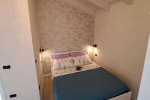 1 quarto, cofres nos quartos, berço de viagem, Wi-Fi de cortesia