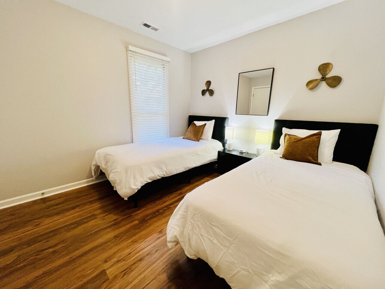 3 bedrooms, desk, iron/ironing board, free WiFi