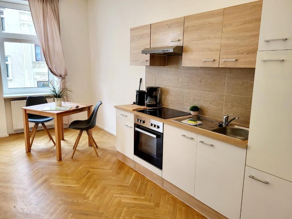 Studio | Eigene Küche | Großer Kühlschrank, Mikrowelle, Ofen, Herdplatte