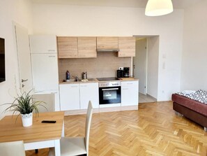 Apartment | Blackout drapes, soundproofing, free WiFi