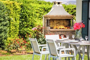 Villa (4 Bedrooms) | Udendørsområde