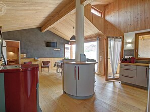 Fridge - Authentic Gîte with Spacious Terraces (Verrières-en-Forez)