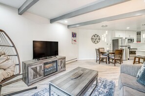 Apartment (2 Bedrooms) | Interior - Pet-friendly Apt w/ Views: 6 Mi to Keystone Resort (Silverthorne)