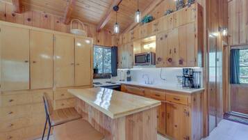 ํ์ฐ์ค (2 Bedrooms) | ๋ด๋ถ