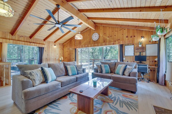 House (2 Bedrooms) | Interior