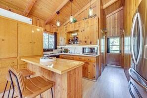 House (2 Bedrooms) | Interior - Peaceful Wooden Cabin, 2 Mi to Bass Lake! (Oakhurst)