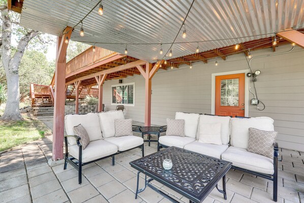 House (4 Bedrooms) | Interior - 8 Mi to Jacksonville: Oregon Getaway w/ Deck! (Jacksonville)