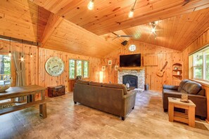 Talo (2 Bedrooms) | Sisätilat