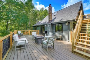 House (2 Bedrooms) | Interior - Pembine Cabin w/ Expansive Yard, Fire Pit & Grill! (Pembine)