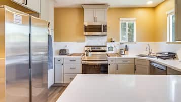 Cottage (2 Bedrooms) | Interior
