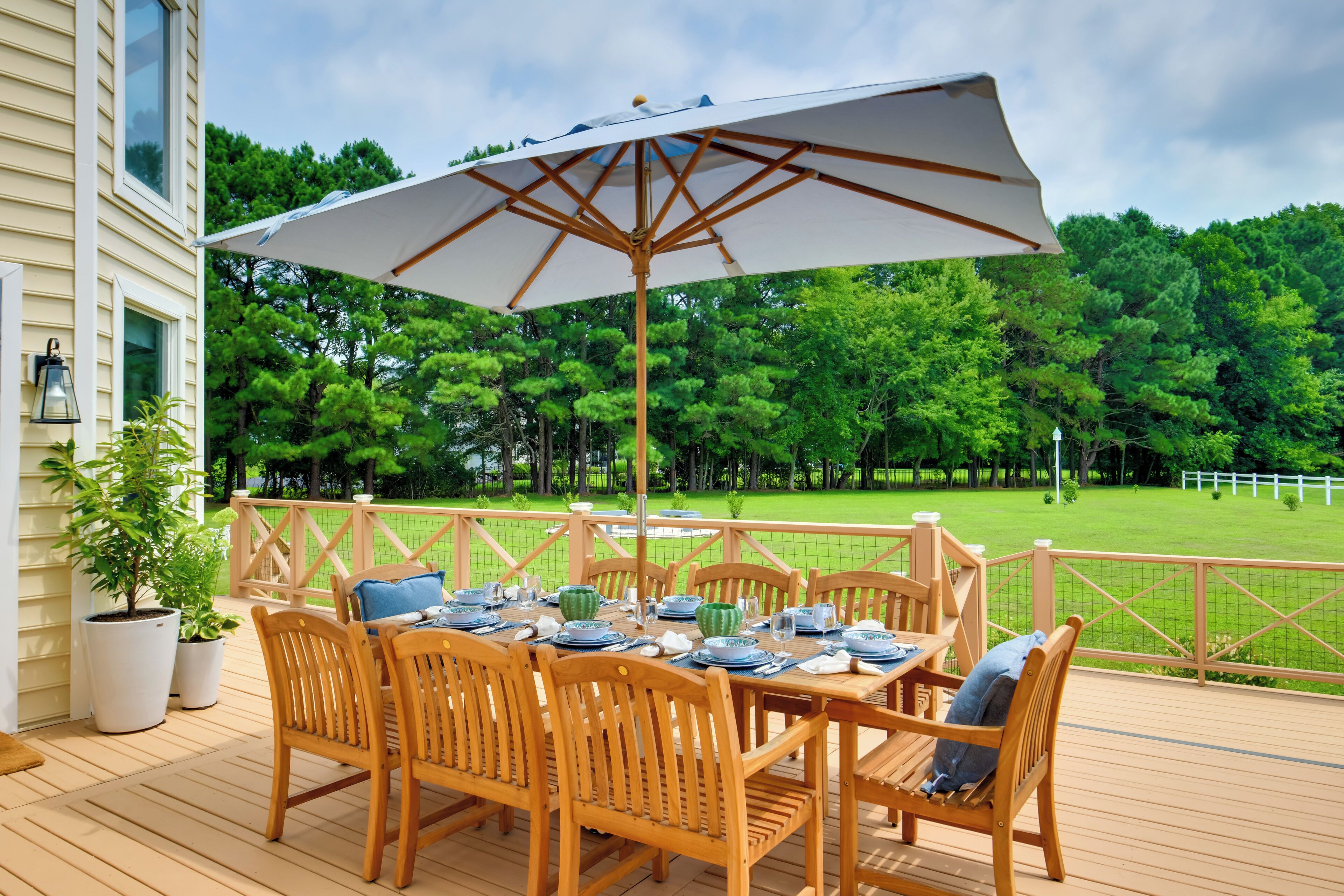 House (4 Bedrooms) | Front of property