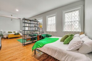 Iron/ironing board, bed sheets - Modern Downtown Studio - Walk to Augusta Common! (Augusta)