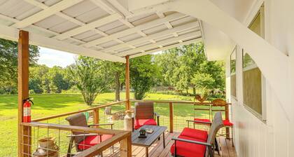 Horses Welcome: Marble Falls Home w/ Grill!