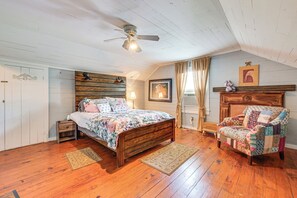 2 bedrooms, laptop workspace, iron/ironing board, bed sheets - Whimsical New Roads Home < 1 Mi to Main Street! (New Roads)