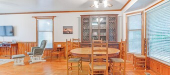 Half Mile to Beach: Murrells Inlet Home w/ Deck!