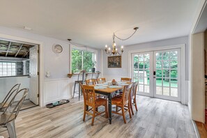 House (5 Bedrooms) | Interior