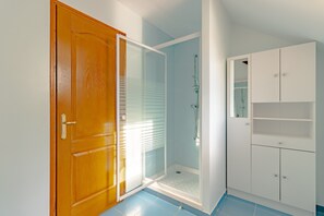 Shower, hair dryer