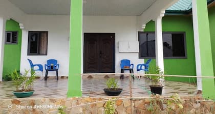 Greenwood Villa, Volta Region, Sleeps 12