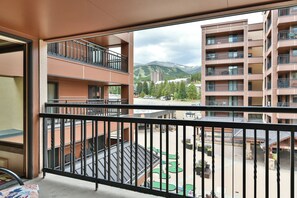 Property grounds - Village Antero Mountain Getaway: Ski In/Out, Resort Amenities, Peak 9 (Breckenridge)