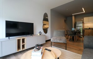 Apartment | 1 bedroom, Internet - w Marvelous 1BR w Balcony in San Isidro (Lima)