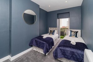 2 bedrooms, iron/ironing board, free WiFi, bed sheets - Brighton City Centre Seafront 2 Bedroom Flat BN12SIL05 (Brighton and Hove)