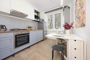 公寓, 1 間臥室, 露台 | 私人廚房 | 微波爐、爐具、洗碗機、咖啡機/沖茶器