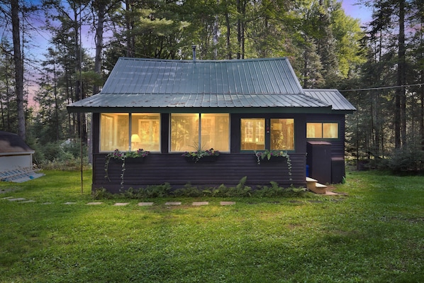 Cabin, 2 Bedrooms | Exterior - Rustic Willow Retreat - Outdoor Adventures 2 Bedroom Cabin by RedAwning (Hazelhurst)