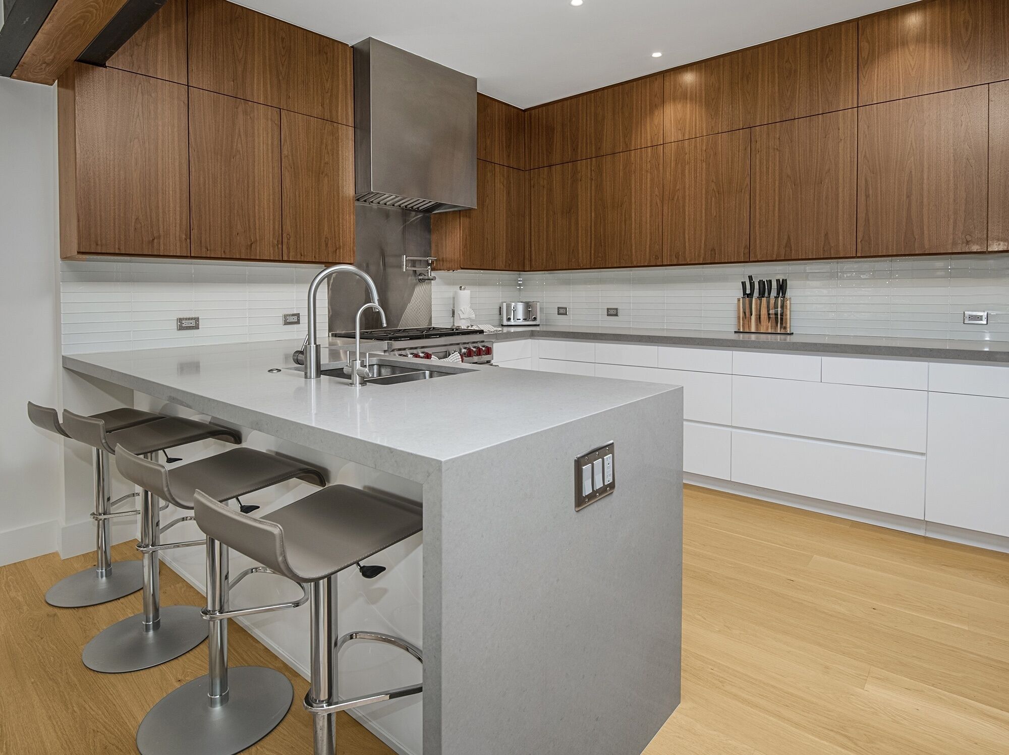 Duplex, 3 Bedrooms | Private kitchen | Fridge, oven, coffee/tea maker, toaster