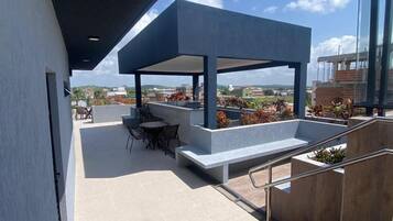 Familienapartment, Mehrere Betten | Lanai (Veranda)