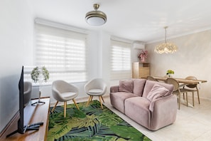 TV - Apartment 'El Corazon De Aguilas' with Wi-Fi and Air Conditioning (Águilas)