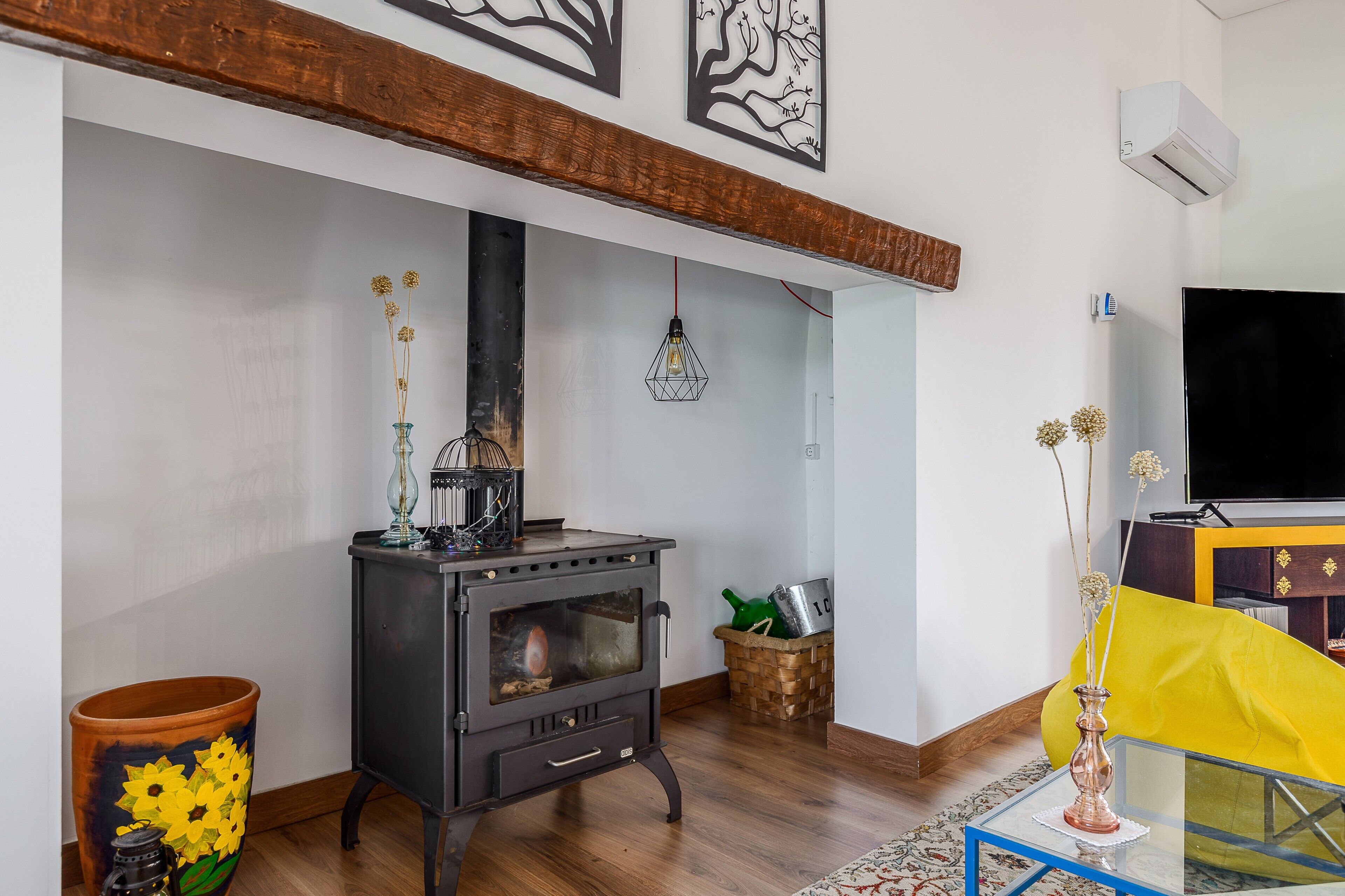 Télévision, table de tennis de table