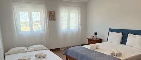 3 chambres, fer et planche Ă repasser, accĂšs au Wi-Fi (inclus)