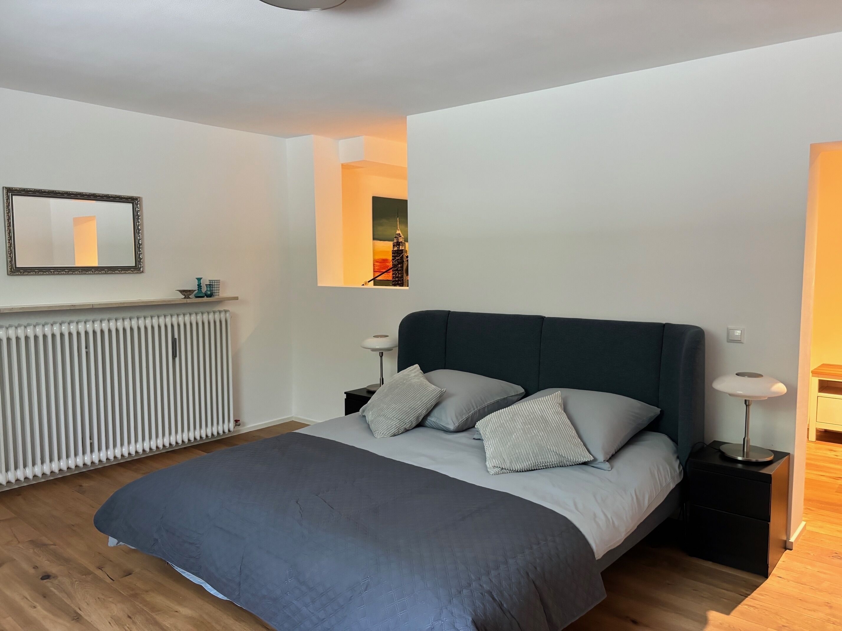 1 Schlafzimmer, Schreibtisch, Bügeleisen/Bügelbrett, Reisekinderbett