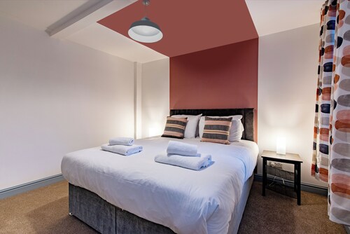 Harcourt Apartments