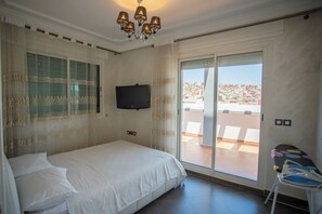 مساحة عمل للكمبيوتر المحمول وواي فاي مجانًا