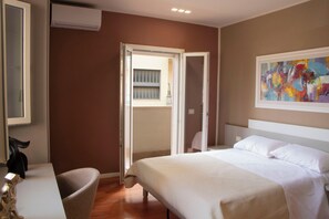 1 slaapkamer, een strijkplank/strijkijzer, wifi, beddengoed