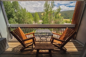 Dining - Condo with Mountain Views & pool/hot tub onsite (Keystone)