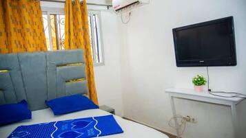 Apartment | 2 bedrooms, free WiFi, bed sheets