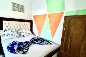 1 bedroom, iron/ironing board, free WiFi, bed sheets