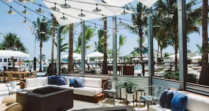 Luxurious 40' Sailing Yacht located in a beautiful resort! VRBO NEW OFFER!